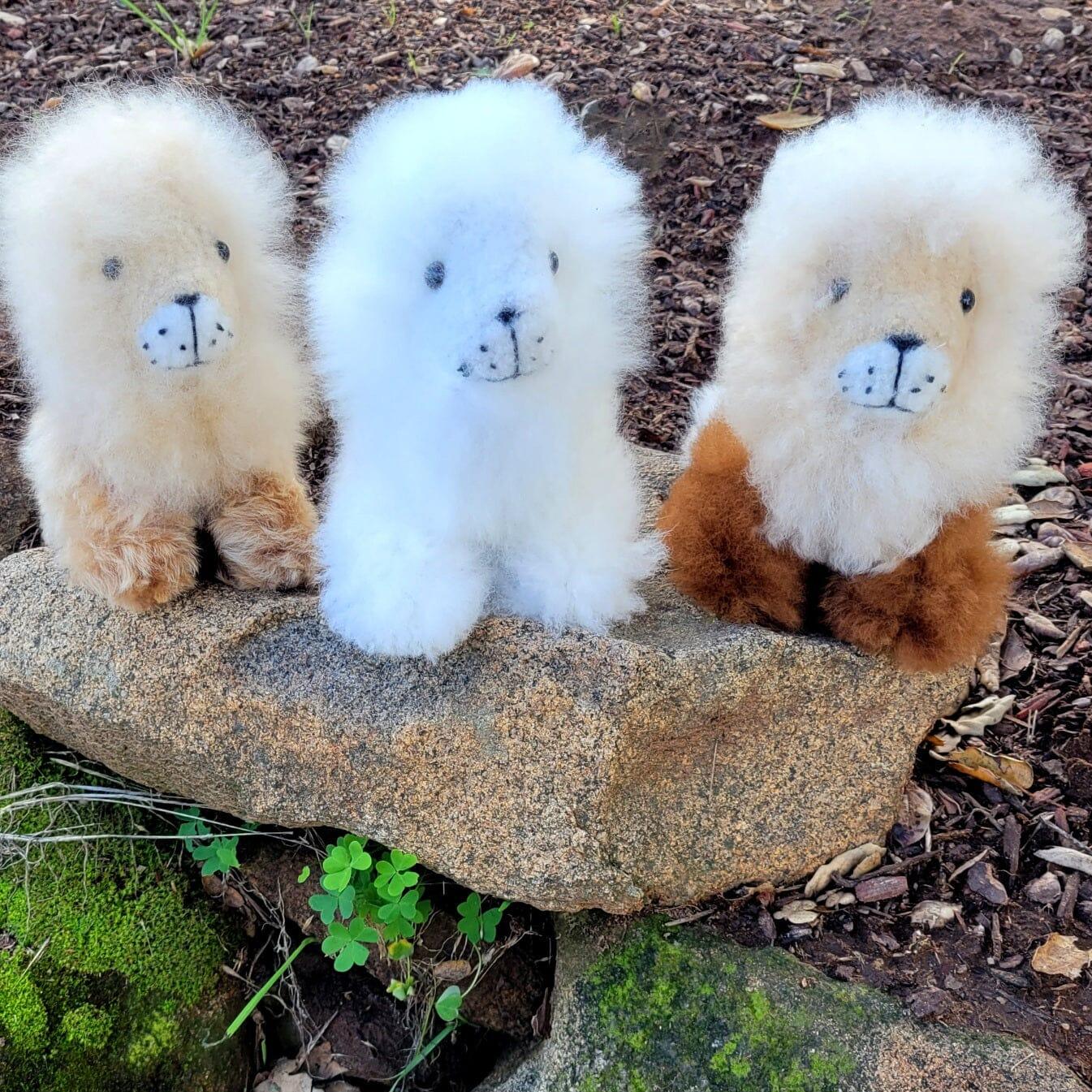 7” Alpaca Fur Lion Assorted Colors